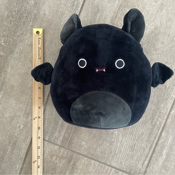 Squishmallows Emily the Bat Black - Picture 7 of 11